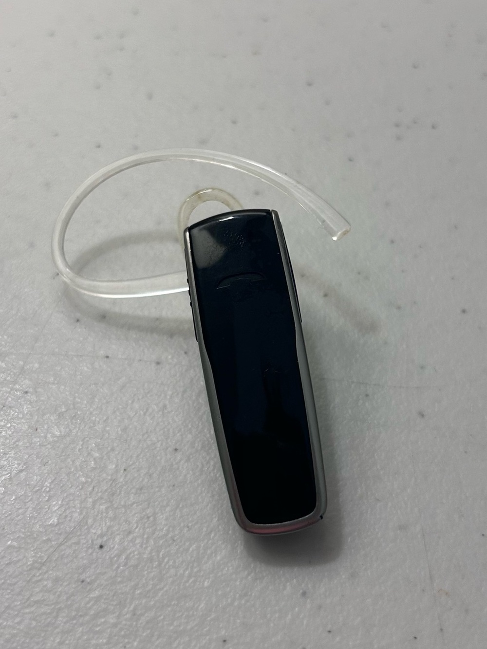 PLANTRONICS M55 Bluetooth Single Ear Audio Headset Black With Ear Accessory